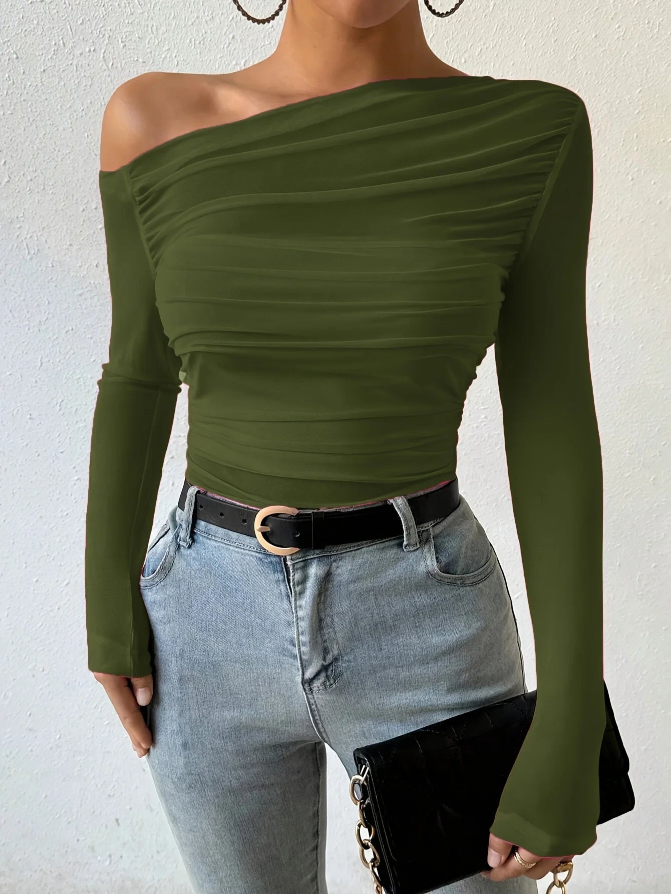 Maxe - Off Shoulder Crop Top