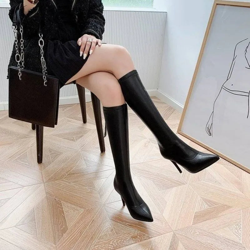 Maxe - Eleganta stövlar med klack