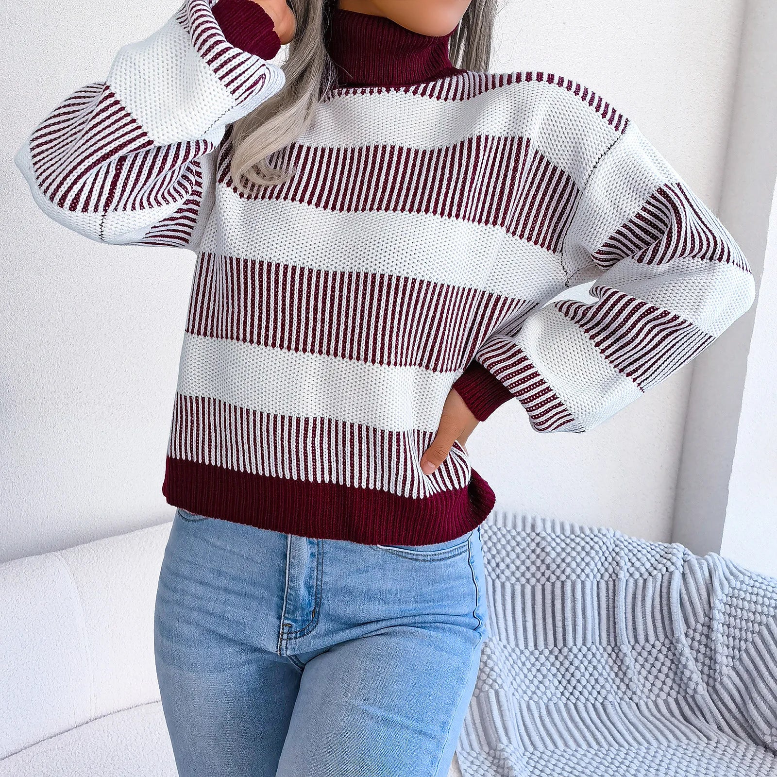 Maxe - Randig tröja med hög halsringning