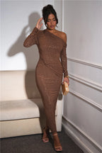 Maxe - Glittrig Maxiklänning 