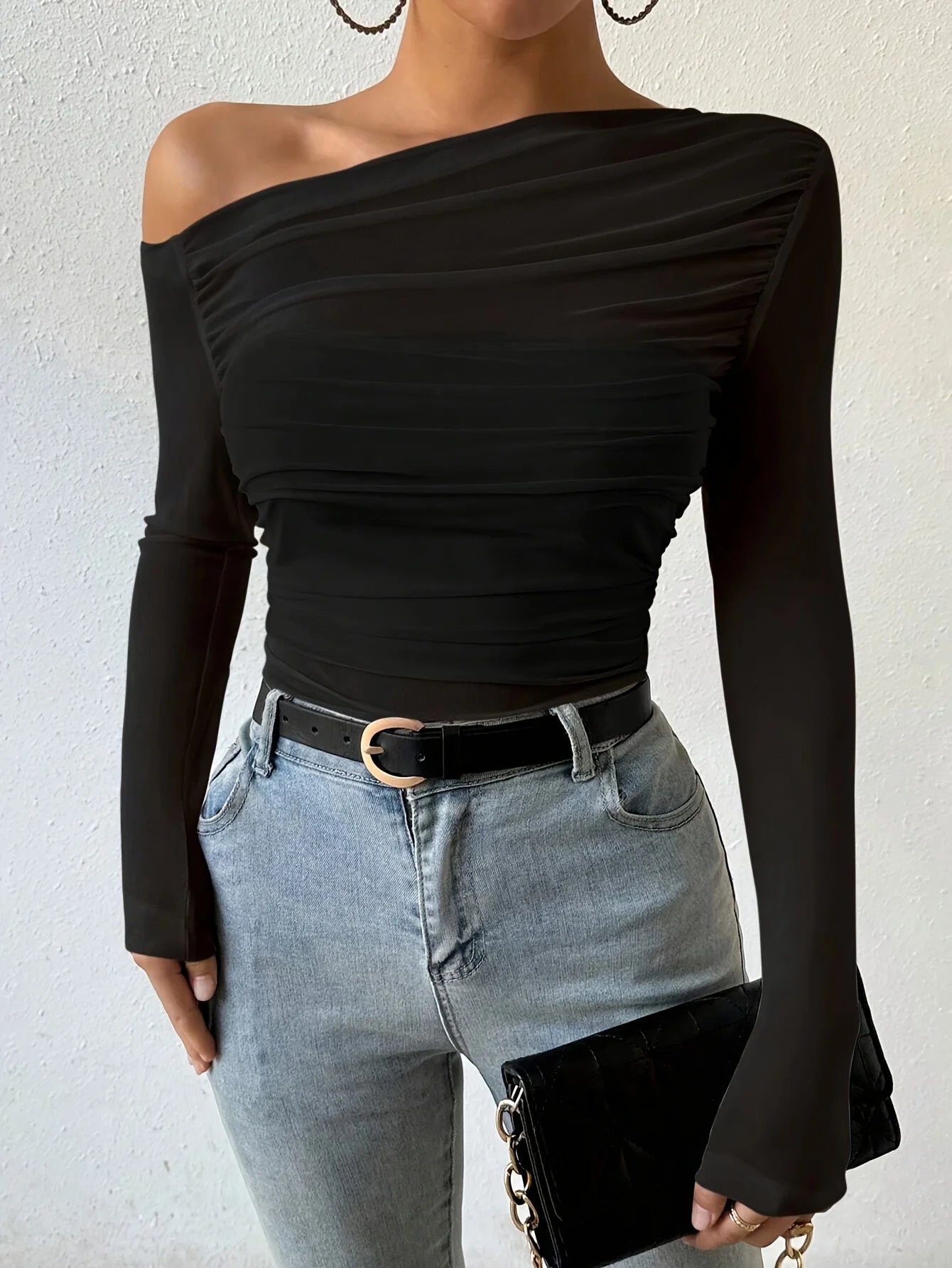Maxe - Off Shoulder Crop Top