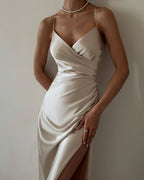 Maxe - Klänningar med rygglös design